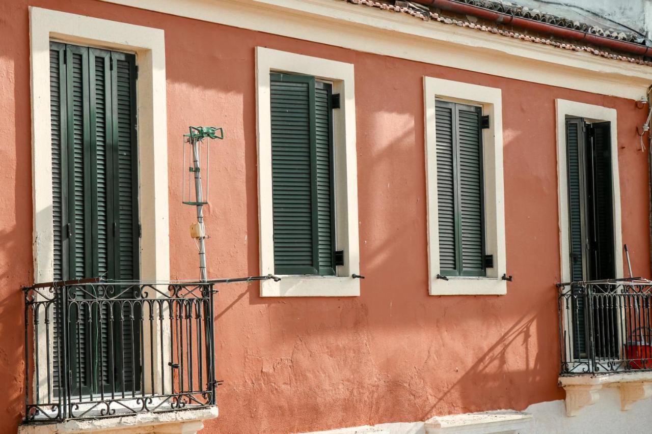 Down Town Apartment By Corfuescapes Corfu  Bagian luar foto